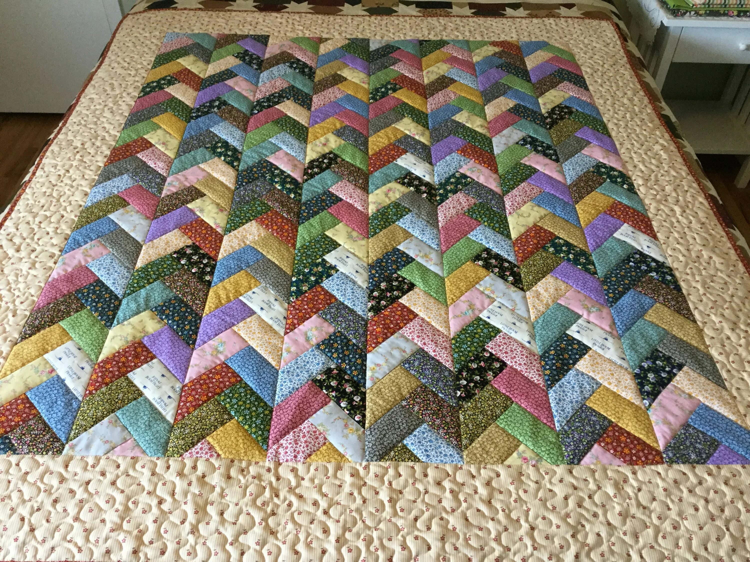 Из остатков ткани своими руками фото rug+tutorial+ 1.600 × 1.200 píxeles Rug tutorial, Rag rug diy, Rag rug tut