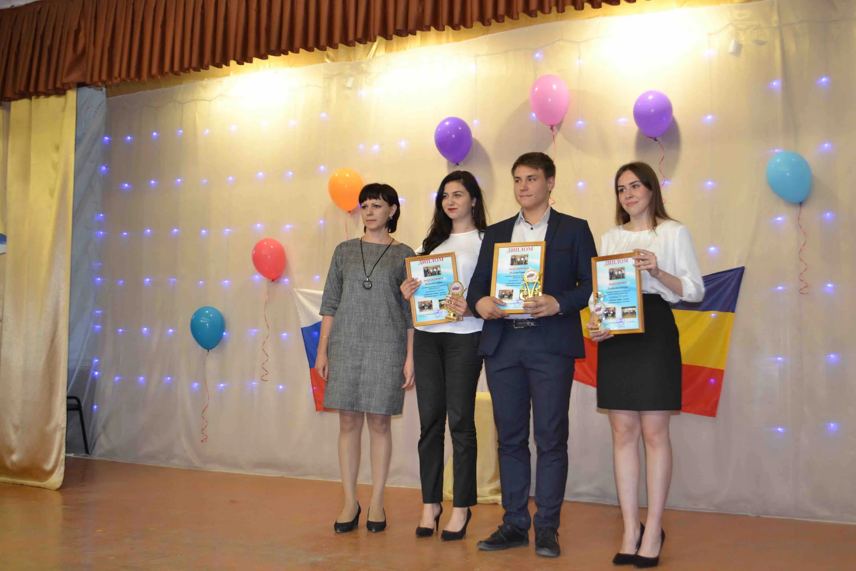 конкурс президентов школ. выборы президента школьного самоуправления. агитация в школе. конкурс президентов школ. мбоу сош центр образования волгодонск.