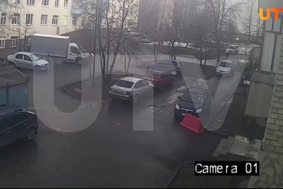 уфа из окна. дом многоэтажки. мужчина спрыгнул с окна. нуриева 6 уфа. выпавшая из окна уфа.