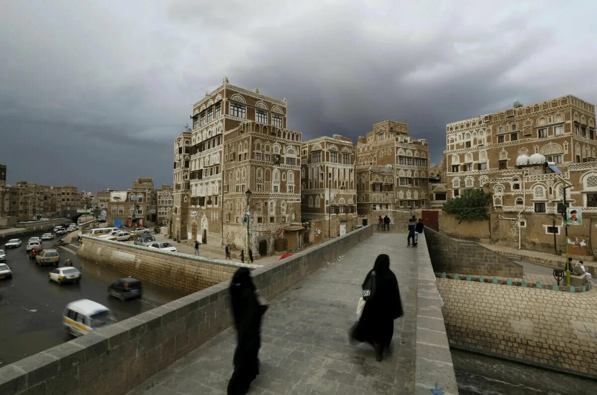 Население города сана. Сана столица Йемена. Фиакия Йемен. Сана Йемен старый город. Сана Йемен улицы.