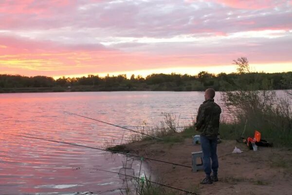 Рыбалка в чапаевске. Рыбалка в чапаевске. Рыбалка в чапаевске. Щука на чапаевке. Отпуск рыбалка.
