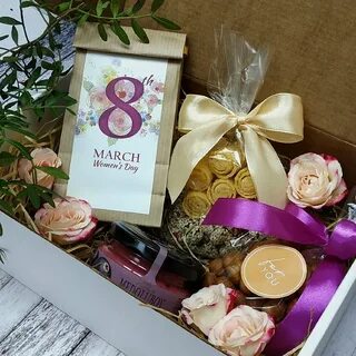 Оригинальные подарки воспитателям на 8 марта