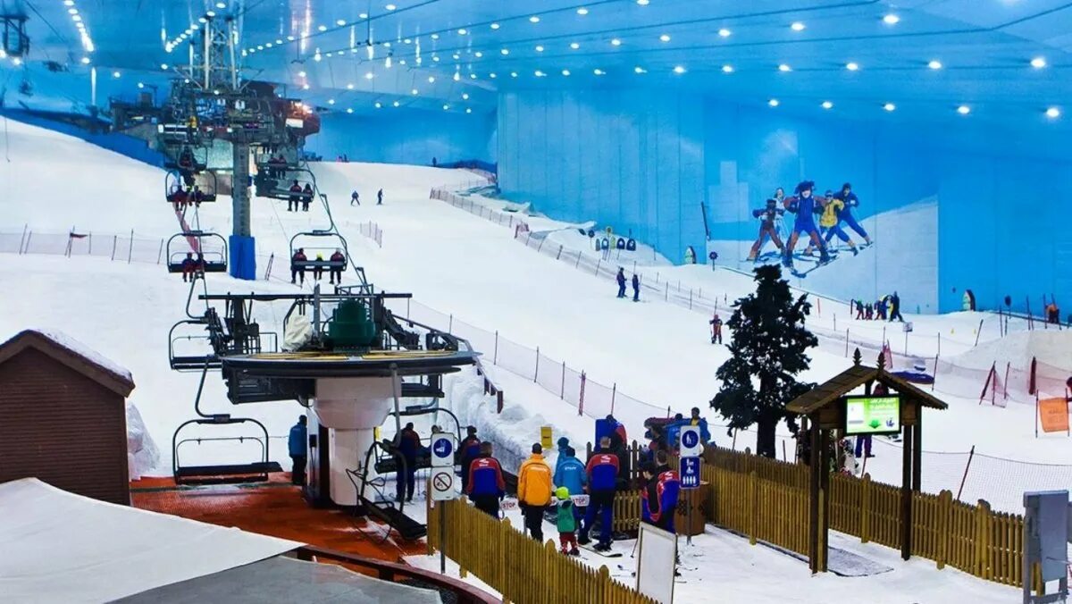 Дубай горнолыжный. Горнолыжный комплекс ски Дубай. Ski Dubai Дубай. Дубай Молл горнолыжный курорт. Дубай Молл лыжи.