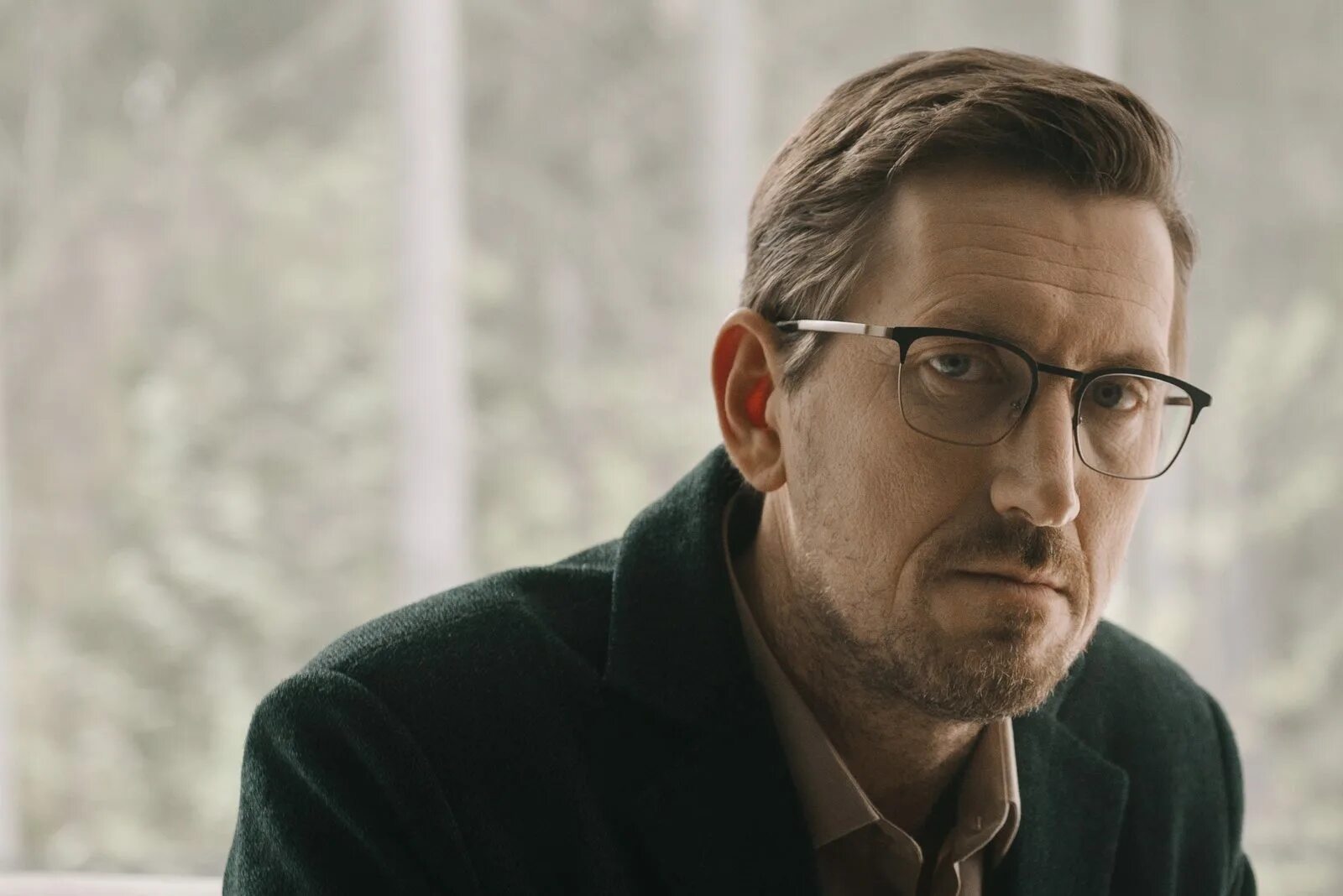 Премьеры детективов 2023. Кирилл Кяро. Кирилл Кяро фото. Сериал про психотерапевта. Кирилл Кяро комплекс Бога.