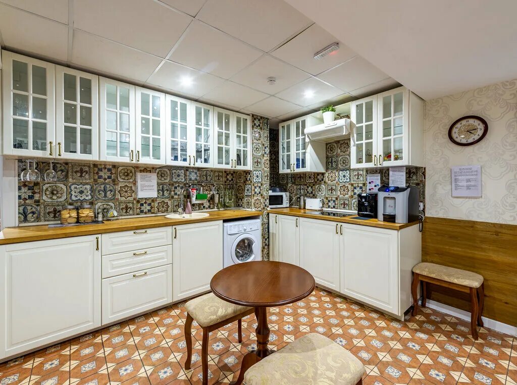 отель арт авеню петербург. отель арт авеню санкт петербург сайт. отель арт авеню. отель арт авеню санкт петербург сайт. питер отель дом художника.