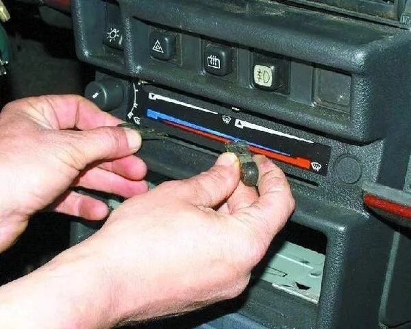 Блок управления отопителем ваз 2109. Панель управления ваз 2109. Панель приборов ваз 21099 карбюратор. Панель управления ваз 2101. Низкая торпеда ваз 2109.
