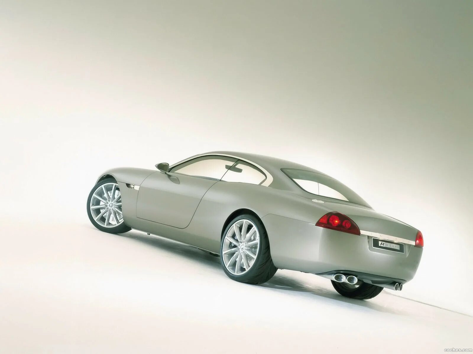 Серая китайская машина. Ягуар купе 2001. Yaguar Concept Coupe. Jaguar r-Coupe. Ягуар машина хэтчбек.