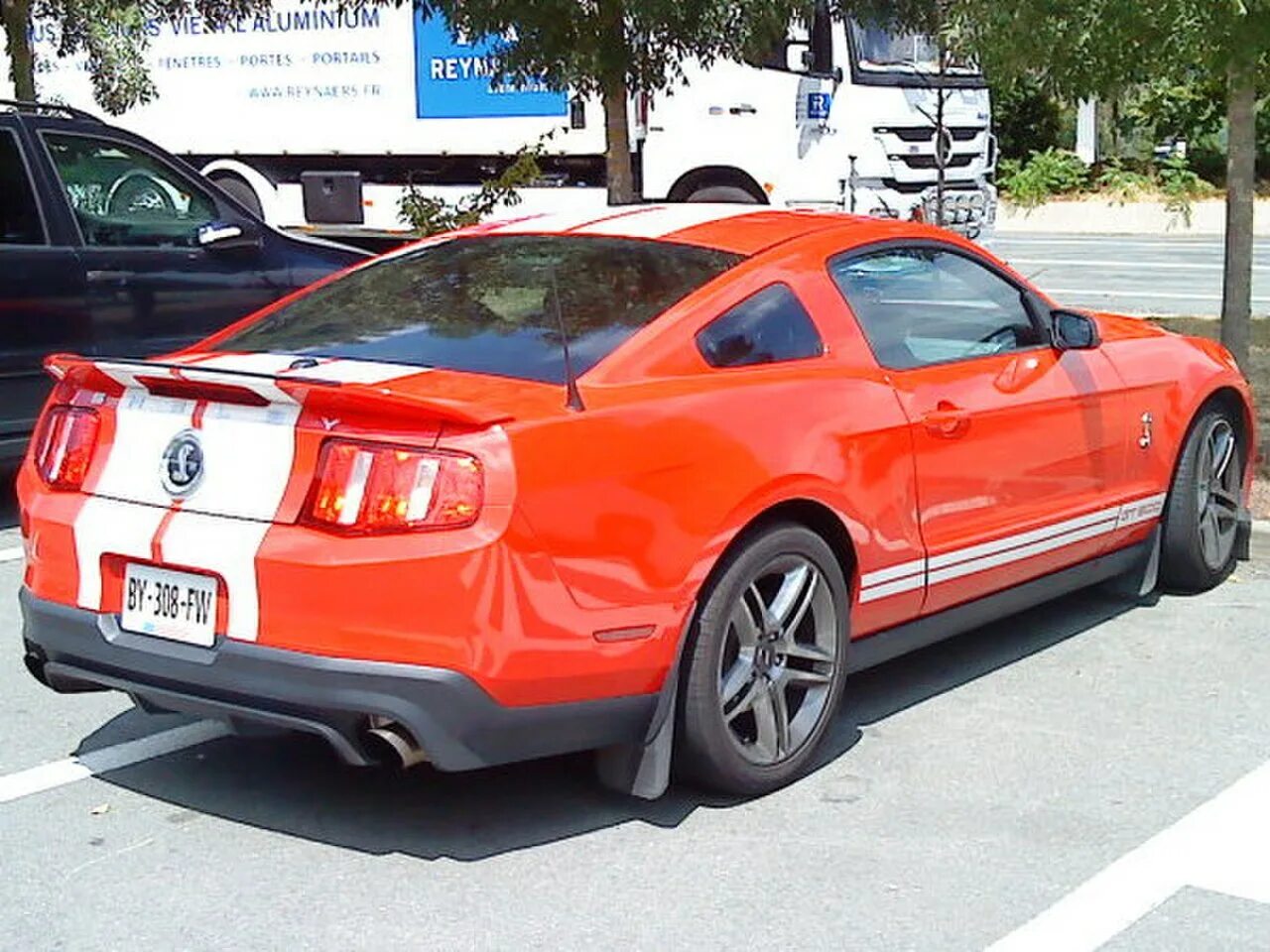 Форд Мустанг 5 поколения. Ford Mustang (пятое поколение). Форд Мустанг 5 поколения Рестайлинг. Форд Мустанг 5 поколения кабриолет черный.