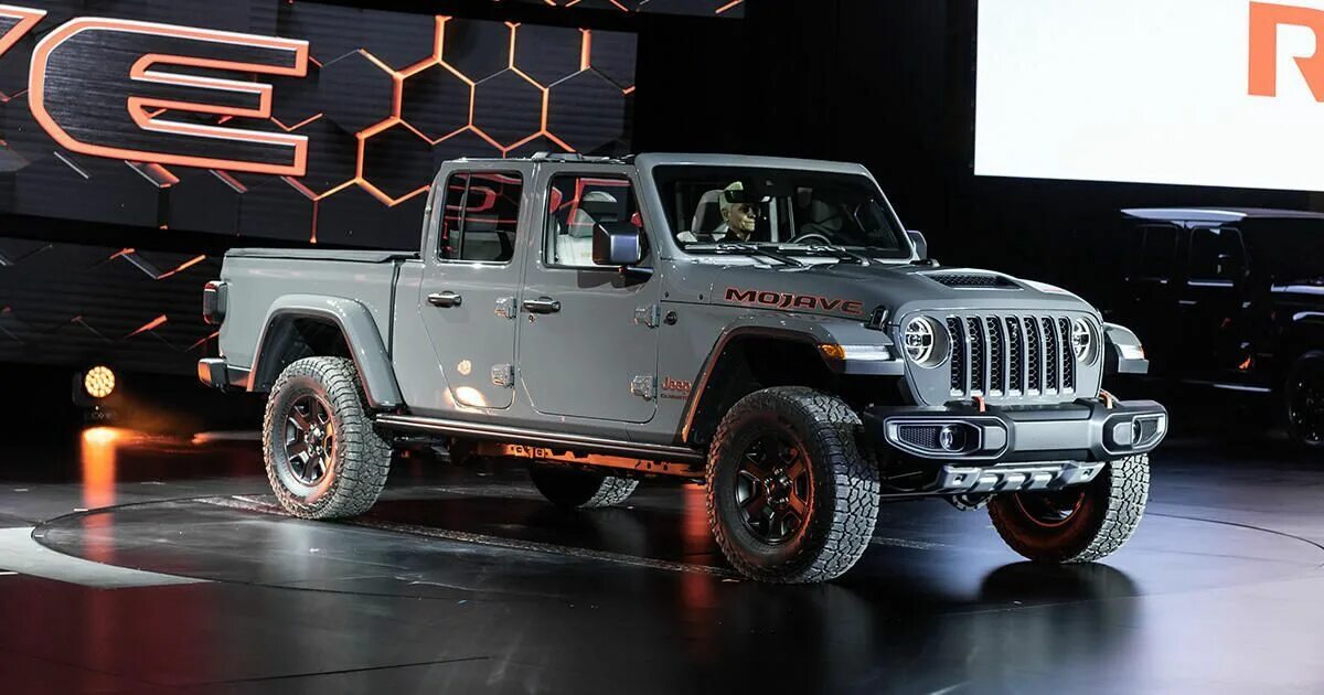 Джип рубикон 2023. Jeep Wrangler Gladiator 2021. Новый Jeep Wrangler 2023. Jeep Gladiator Rubicon 2023. Jeep Gladiator Rubicon 2021.