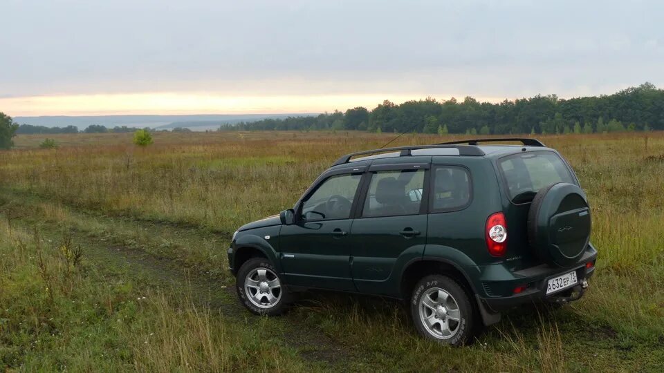 Chevrolet Niva 2011. Нива Шевроле 371. Шевроле Нива 1. Нива Шевроле Шервуд.