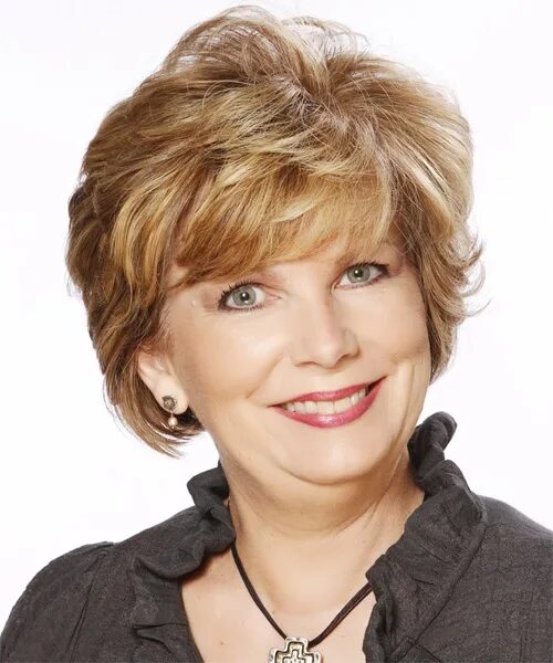 стрижка на короткие волосы для женщин 60 лет. прически для полных пожилых женщин. стрижка для женщин за 40. стрижки для пожилых полных женщин. стрижки для пожилых полных женщин.
