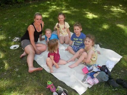 Rajce Idnes Backyard Party Albums.