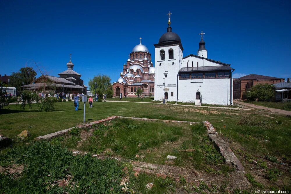 Иоанно-Предтеченский монастырь Свияжск. Сергиевская Церковь Свияжск. Успенская площадь Свияжск. 5 свияжск