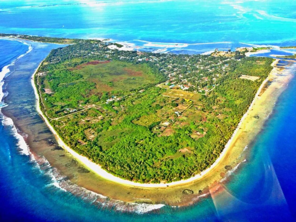 Separate island. Остров Хитаду. Адду Сити. Хитхадхоо. Хулхудху Мальдивы.