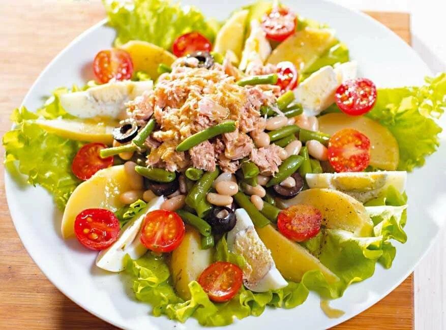 нисуаз классический. ролл текка маки. французский нисуаз. классический с тунцом. нисуаз классический французский.