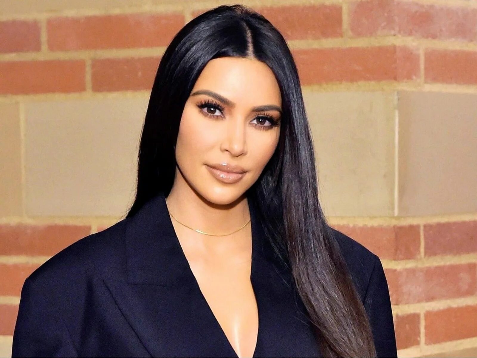 Ким кардашян фото. Ким кардашян. Ким кардашян фото. Ким кардяшан 2005. Кин кардашян.