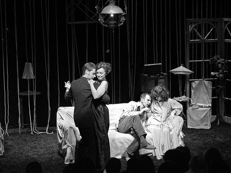 Who’s afraid of virginia woolf? театр современник. кто боится вирджинии вульф спектакль. олби «кто боится вирджинии вулф?». вирджиния вульф спектакль. театр наций «кто боится вирджинии вулф?» фото.