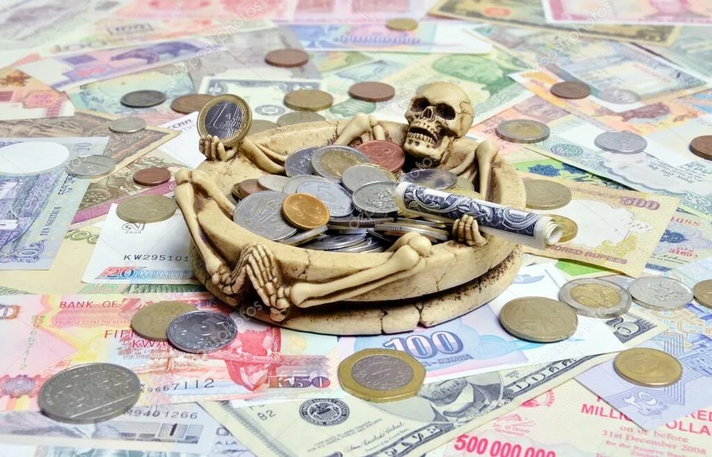 Игра копи деньги. Смерть и деньги. Копи деньги картинка.