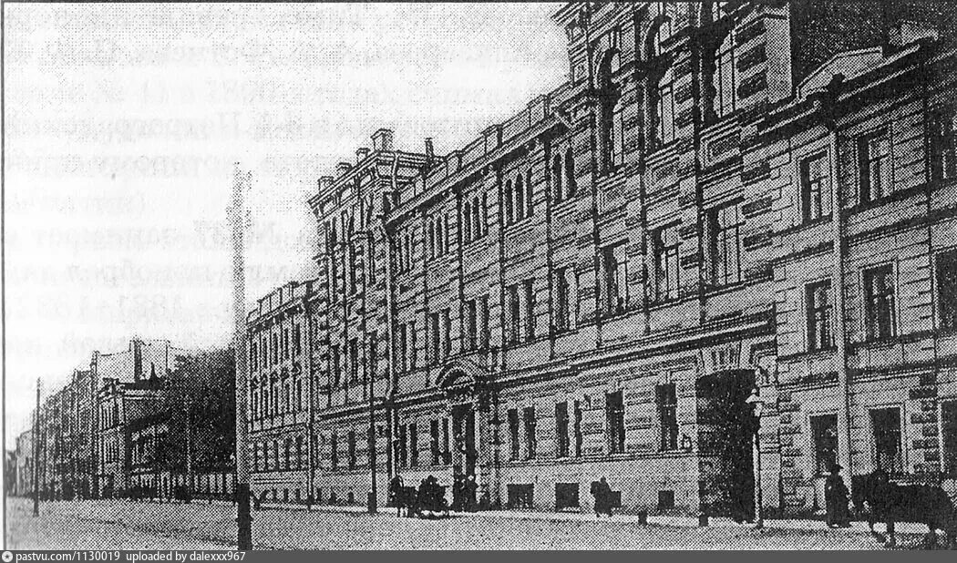Бестужевские курсы в петербурге. Высшие женские бестужевские курсы. бестужевские женские курсы 19 век. здание бестужевских курсов на 10-й линии васильевского острова.