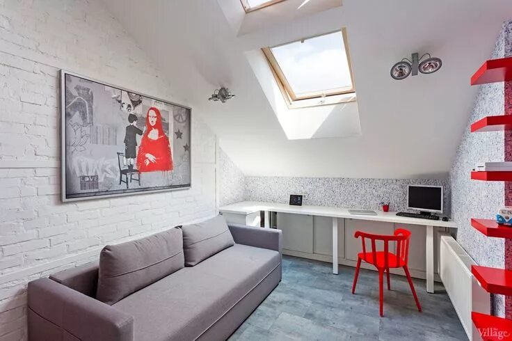 Appartement scandinave mansardé Attic apartment, Attic renovation, Attic design