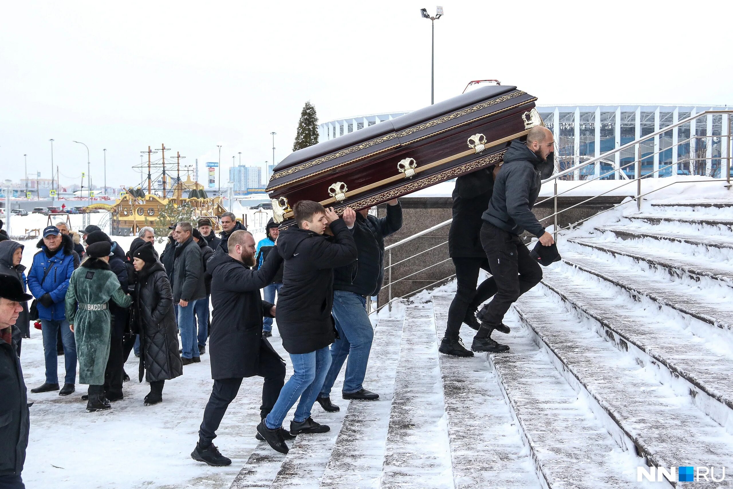 Похоронить в новгороде. Простились с Кузнецовым. Прощание в Нижнем Новгороде. Прощание с текущим годом.