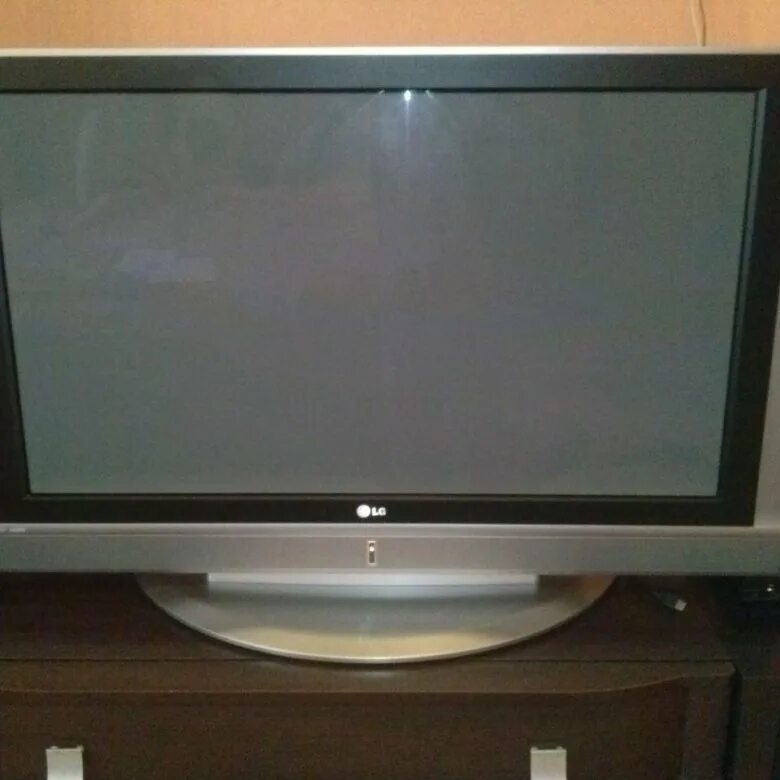 Телевизоры lg б у. LG 42pc1rv-ZJ. Плазменная панель LG 42pc1rv. Телевизор LG 106см. Плазма LG 2008.