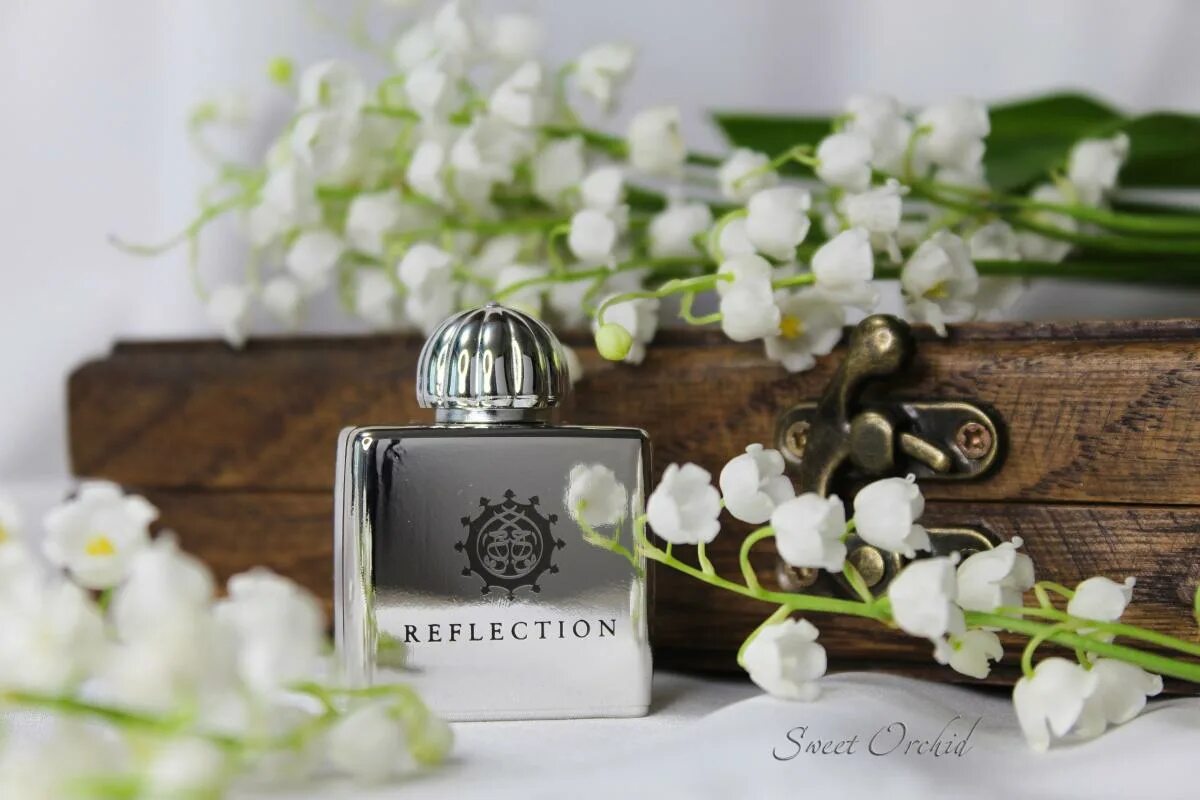 Амуаж рефлекшн. Amouage reflection woman. amouage серебристый женский. амуаж зеленый женский.