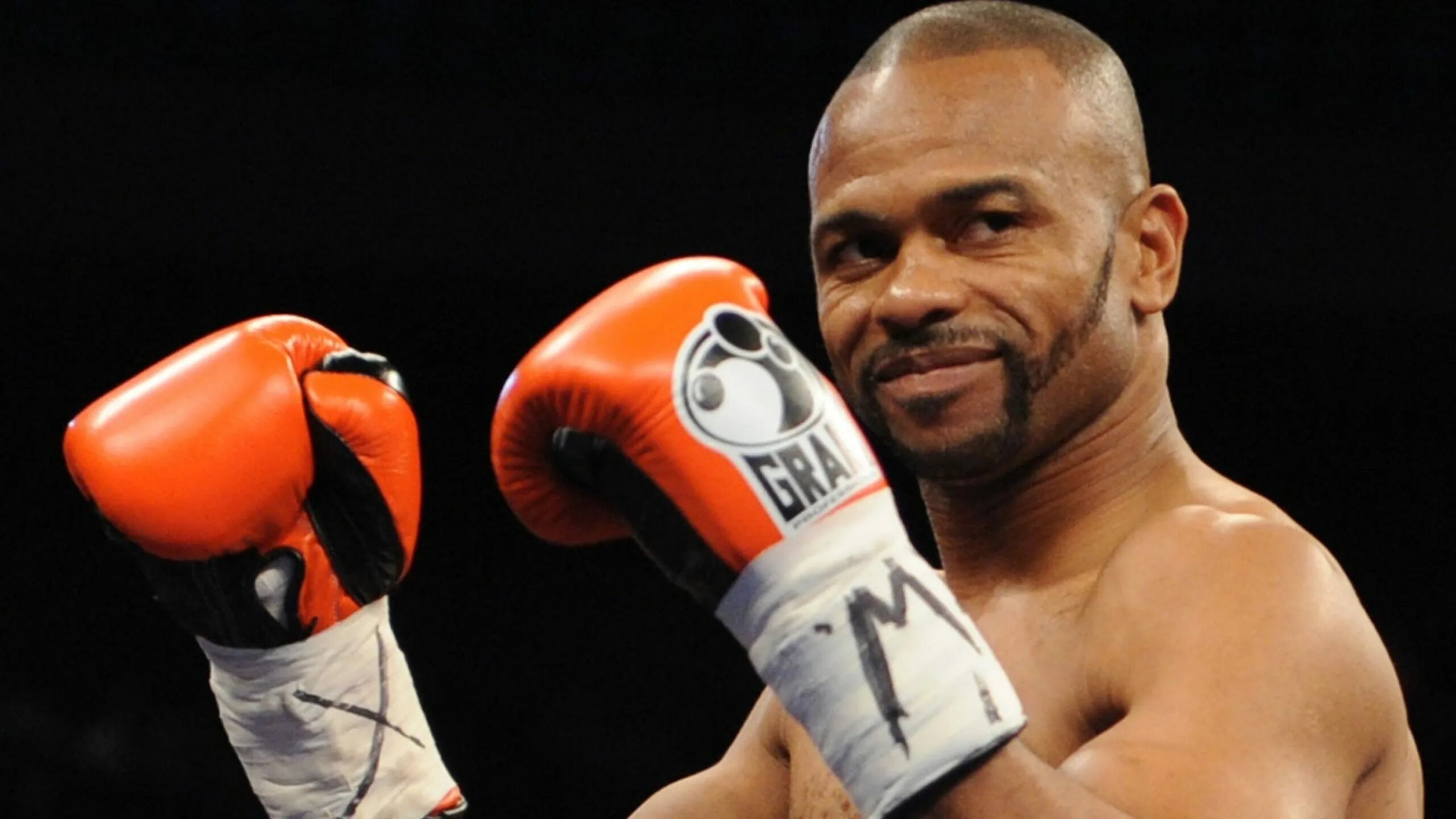 Roy jones can be. Рой Джонс. Рой Джонс боксер. Боксер Рой Джонс младший. Рой Джонс Джуниор.
