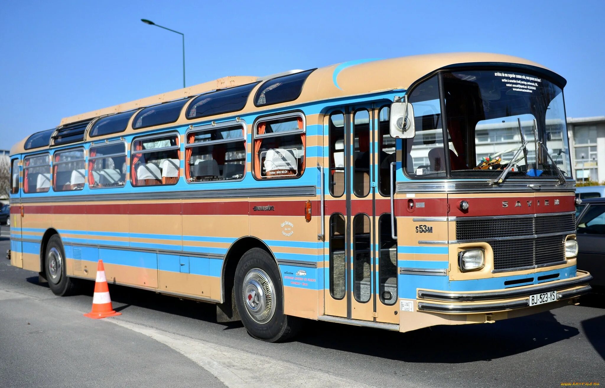 Автобус пассаж. Saviem s53m. автобус савием. saviem 3360. французский автобус saviem 1970.