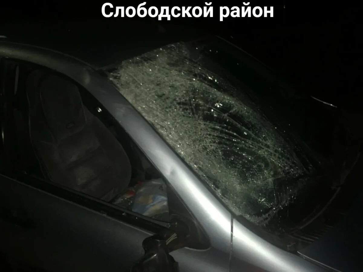 Авария в Слободском вчера. Пешеход разбил лобовое. ДТП Слободской район 20.03.2022.