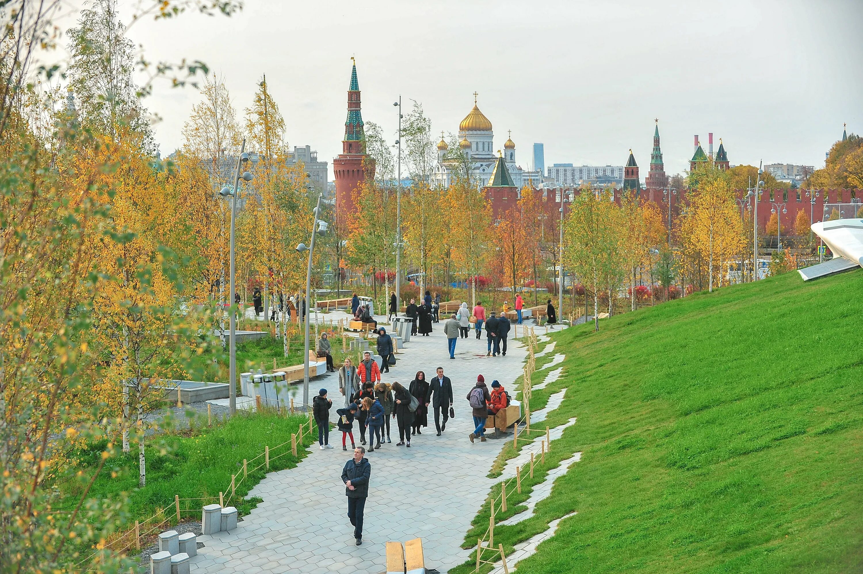Парк культуры горького москва. Парк зарядье в москве. Парке сокольники. Парк зарядье. Парк сокольники аллея арок.