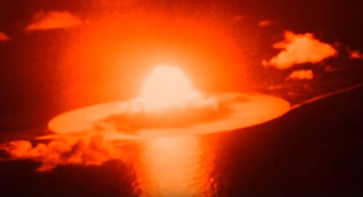 Царь бомба взрыв. Ан602 царь-бомба. Ядерный взрыв царь бомба. Атомный гриб царь бомба. Водородная бомба — 58-мегатонная «царь-бомба».