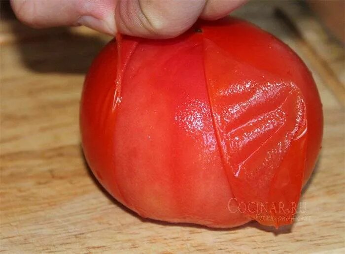 Кожура томатов. Кожура помидора. Шкурка помидора. Помидоры без кожи. Кожица помидора.