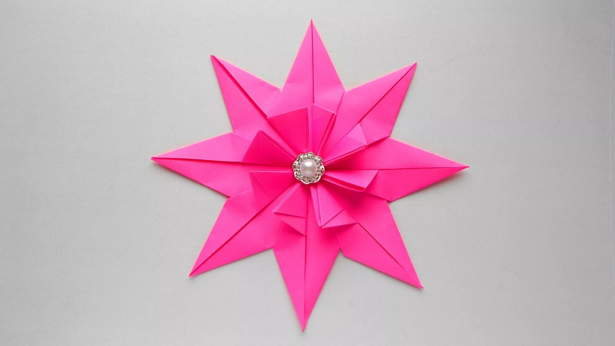 Как сделать звезду на 9. Звезда из бумаги. Объемная звезда из бумаги. Звезда оригами объемная. Новогодняя звезда из бумаги объемная.