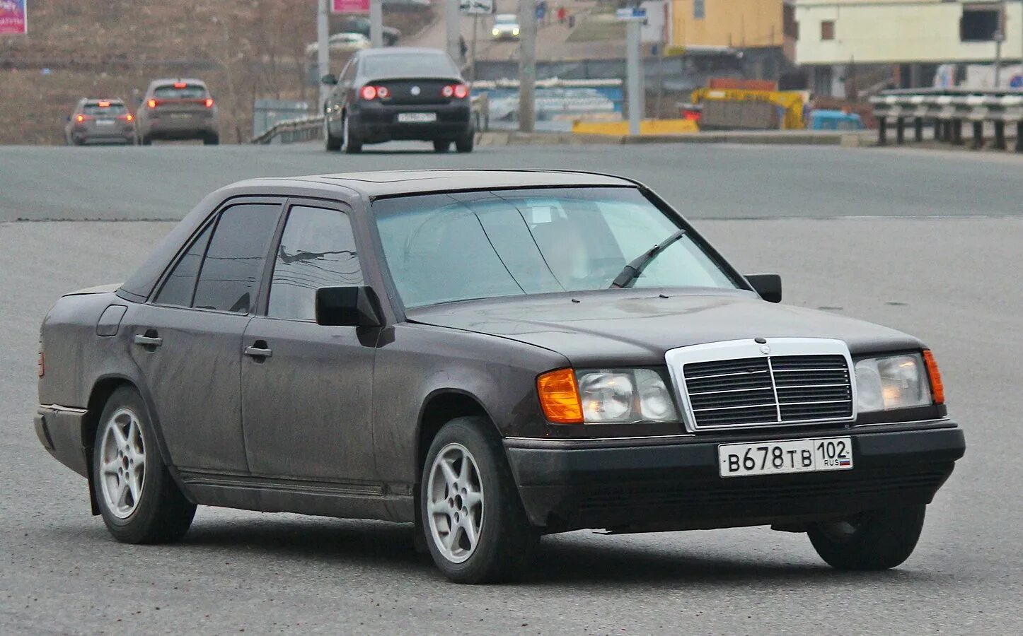 Мерседес 102. Мерседес w102. Mercedes 102 2,9. Мерседес 102 старый.