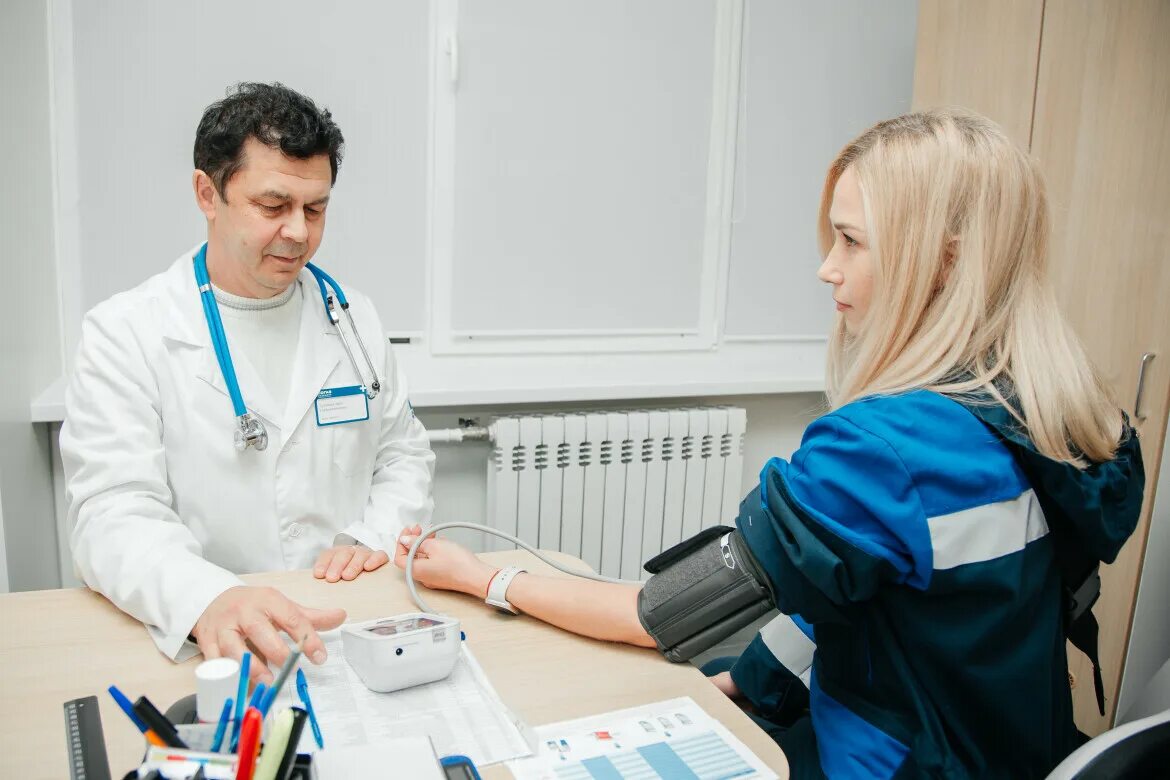 Ядерная медицина. Промышленная медицина томск. Пцр лаборатория. Производственная медицина офисные работники. Промышленная медицина.