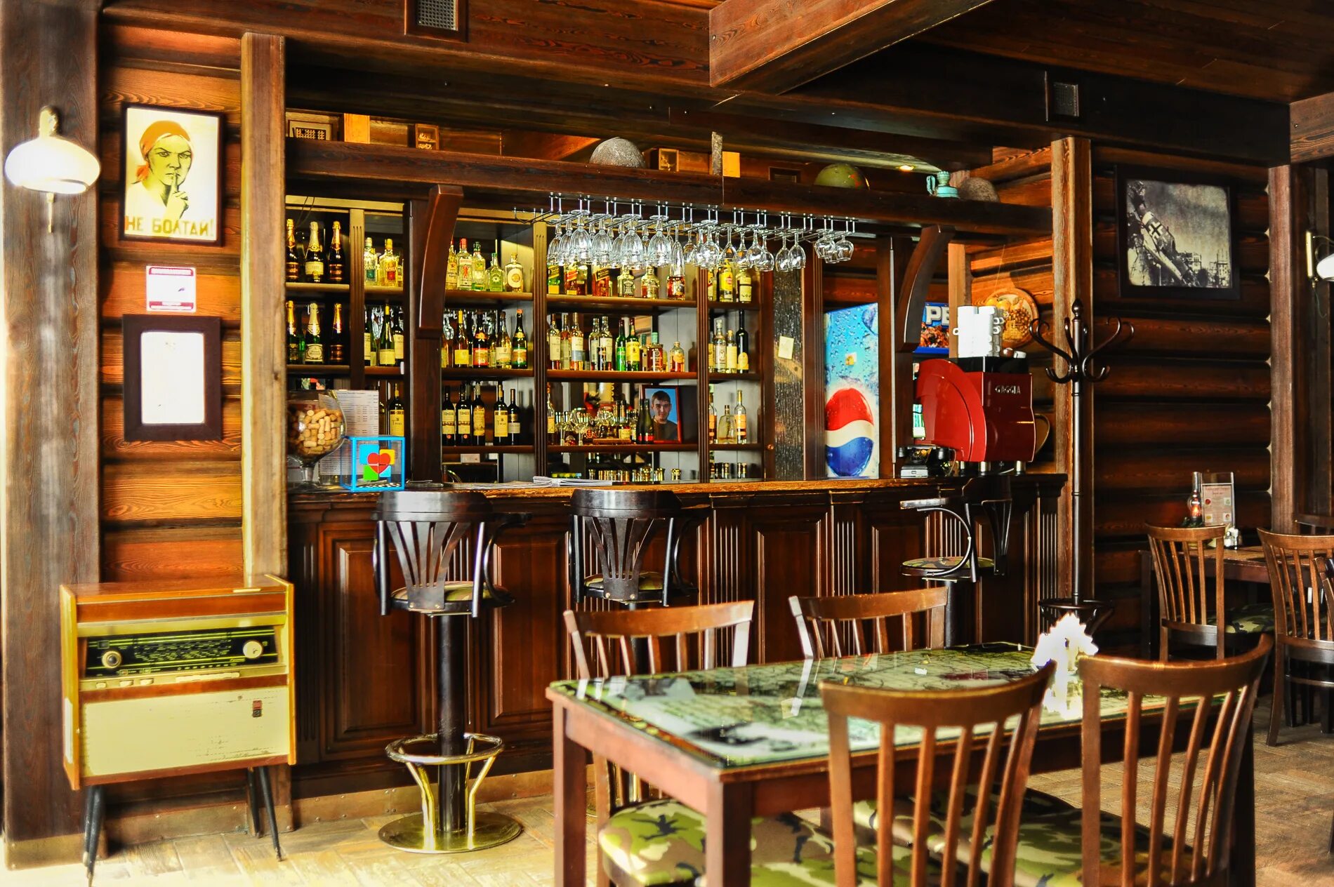 Кафе блиндаж. Кафе сталинград волгоград. Кафе сталинград волгоград. Екатеринбург кафе блиндаж. Кафе блиндаж.