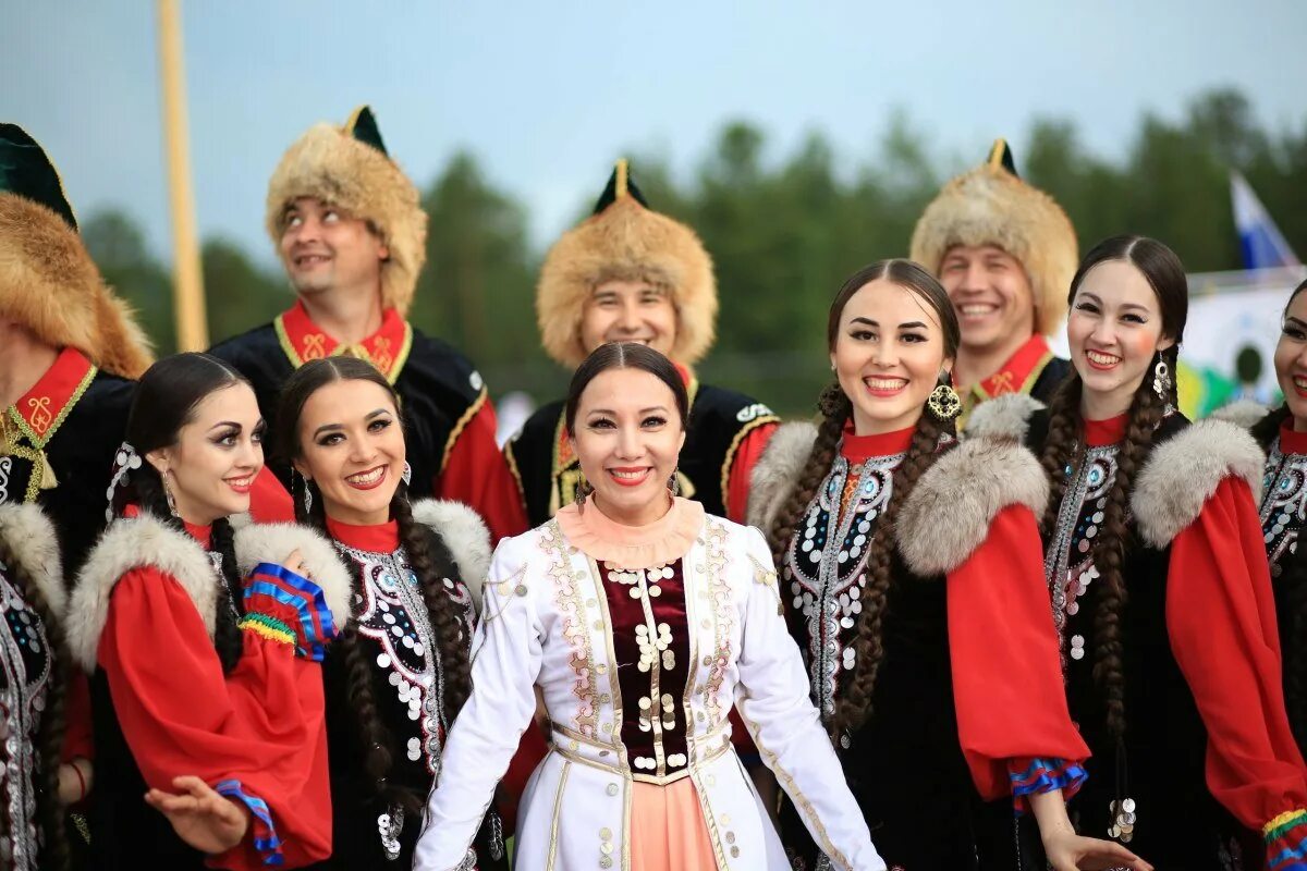 Салом какая национальность
