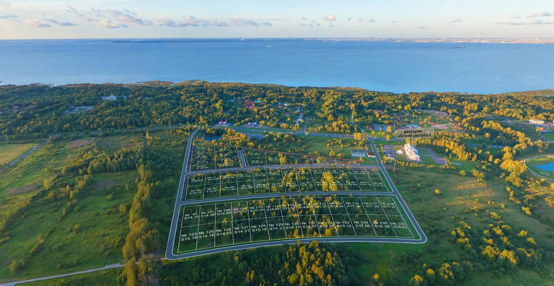 Петергофские дачи коттеджный поселок. Коттеджный поселок петергофские предместья ломоносовский район. Дача у петергофа коттеджный поселок. Дача у петергофа коттеджный поселок. Петергофские дачи участки.
