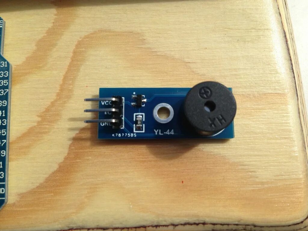 Пищалка ардуино. Buzzer_pin ардуино. пассивный зуммер ардуино. зуммер ардуино. активный зуммер ардуино.