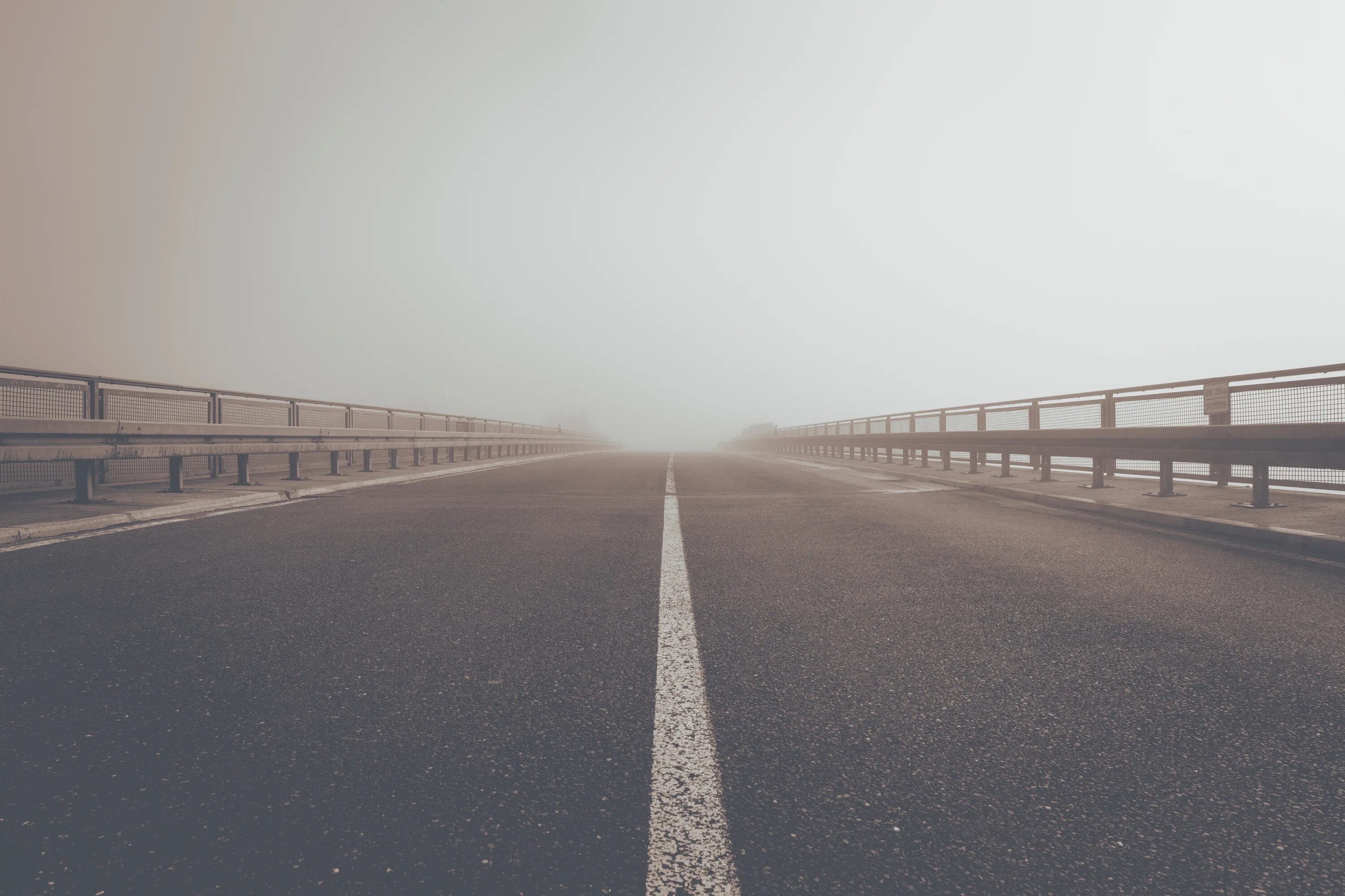 Пустая асфальтированная площадка. Дорога асфальт. Empty drip tray в кофемашине. Empty grounds перевод. Empty grounds перевод.