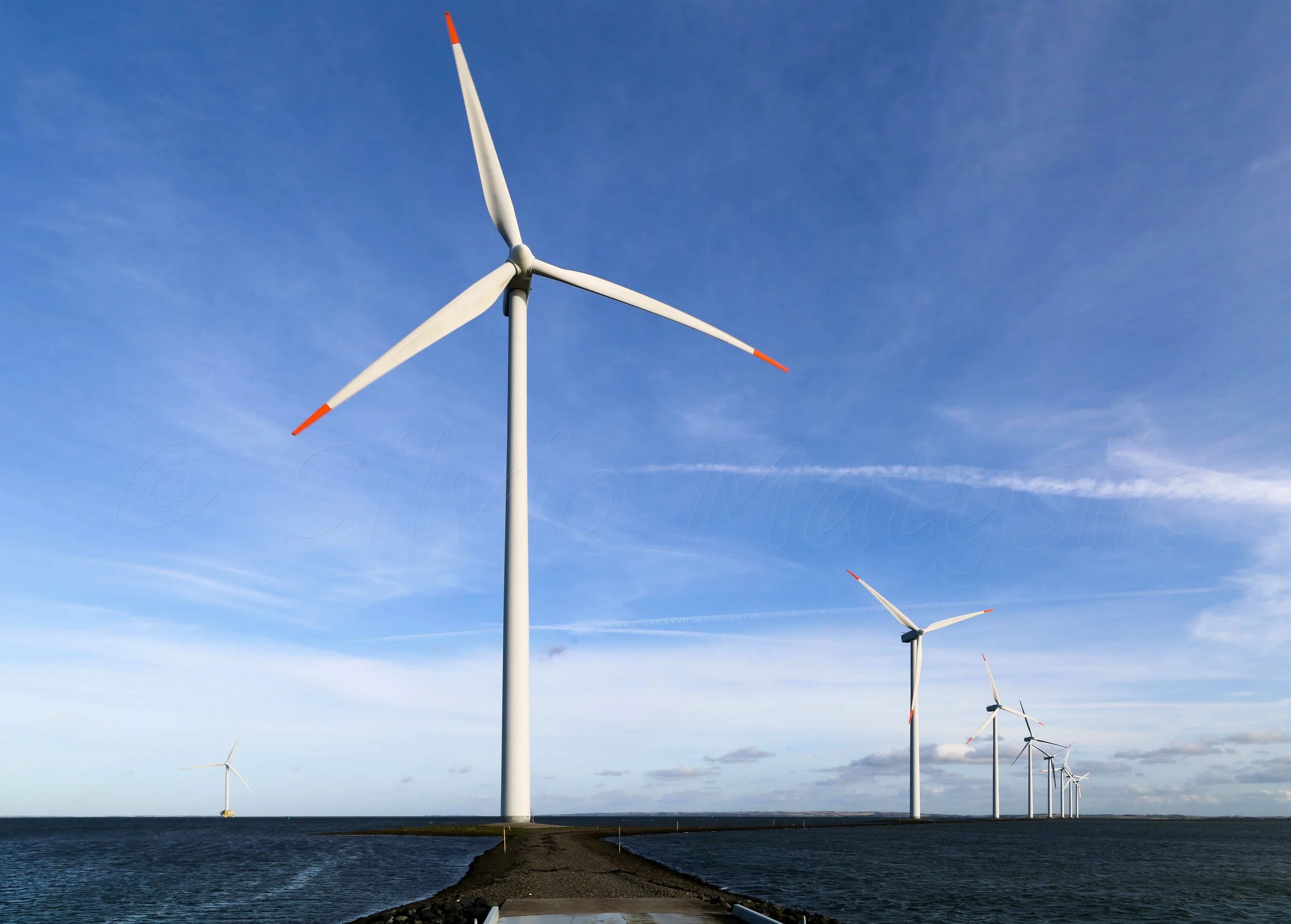 Многолопастной ветрогенератор. Vestas v47. Vestas wind systems. Ветрогенератор отзыв. Дача-1 ветрогенератор.