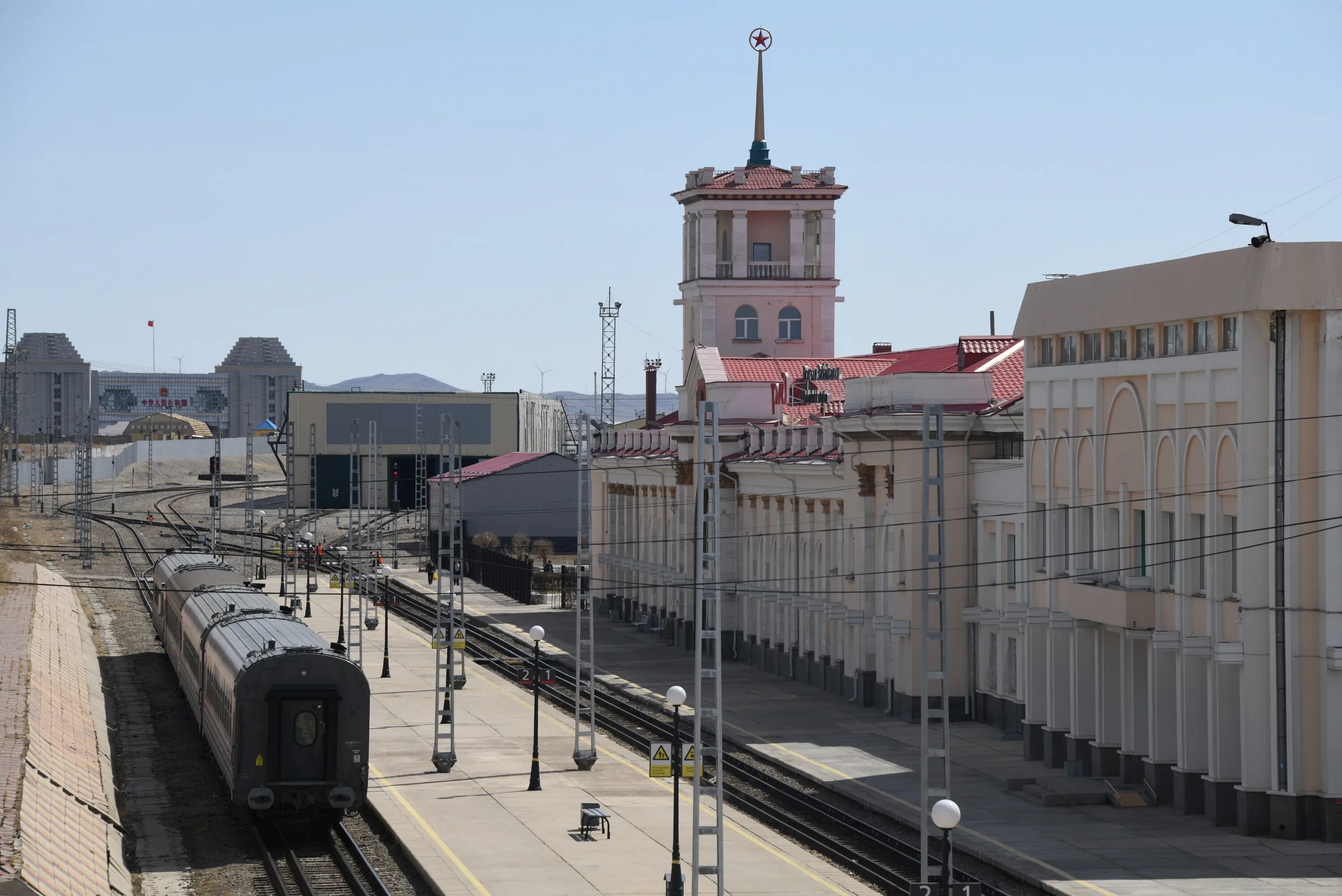 Приграничный поселок забайкальск. Приграничный поселок забайкальск. Жд станция забайкальск. Жд вокзал забайкальск. Забайкальск жд пункт пропуска.