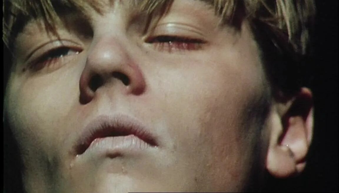 дневник баскетболиста 1995. скотт калверт дневник баскетболиста. леонардо ди каприо умирающий. леонардо ди каприо умирающий. леонардо ди каприо начало.