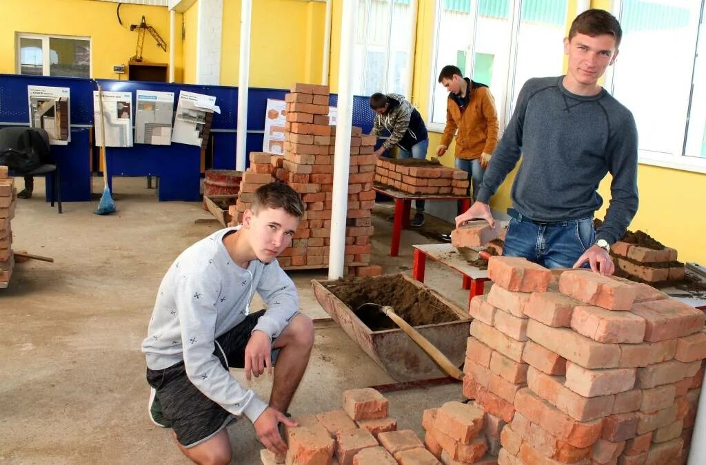 Обучение лабинск. Лабинский аграрный техникум Лабинск. Лабинский аграрный техникум Мостовской филиал.