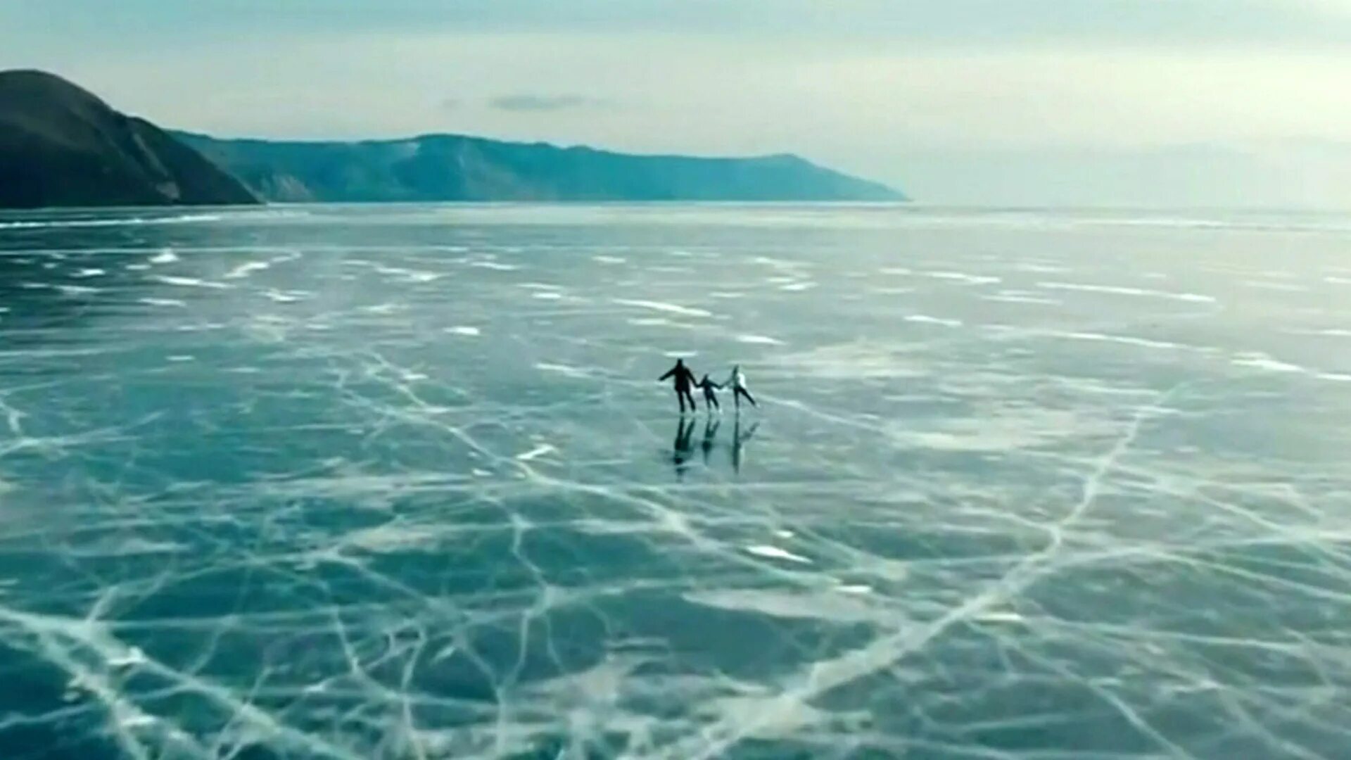 Лед 2 байкал. На каком месте лед 2. Фильм лёд 1. Лед 2. Петров в фильме лед.