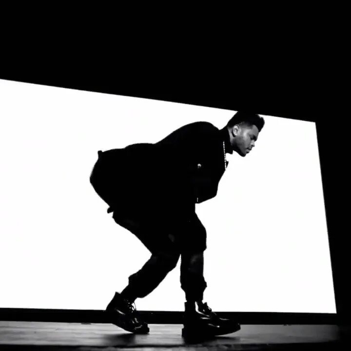 Calling out my name. Call out my name. the weeknd call of my name. the weekend call of my name. call of my name the weeknd обложка.