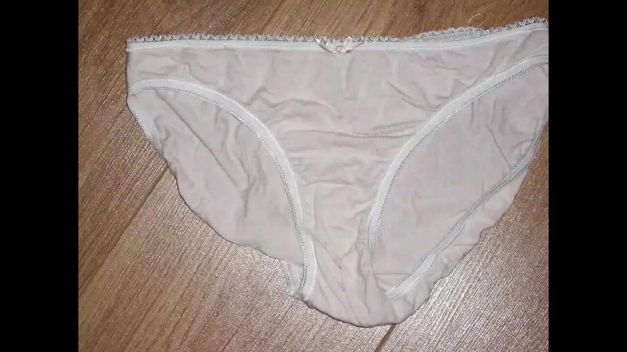 Panty girls video. Директория knickers. Женщина с ногами на унитазе. Японские девочки снизу. Panty girls video.