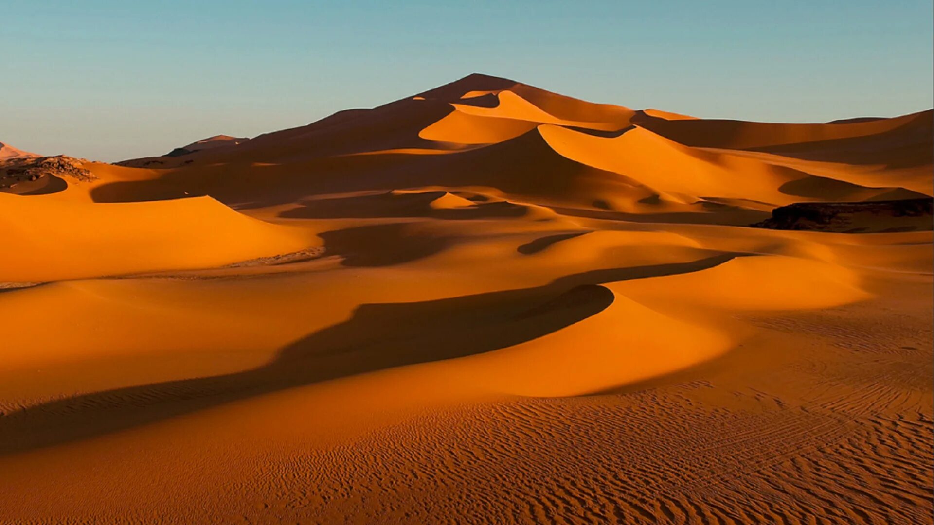 Какие пустыни в африке. Тропические пустыни и полупустыни африки. Тропические полупустыни африки сахара. Пустыня калахари юар. Тропические пустыни почва.