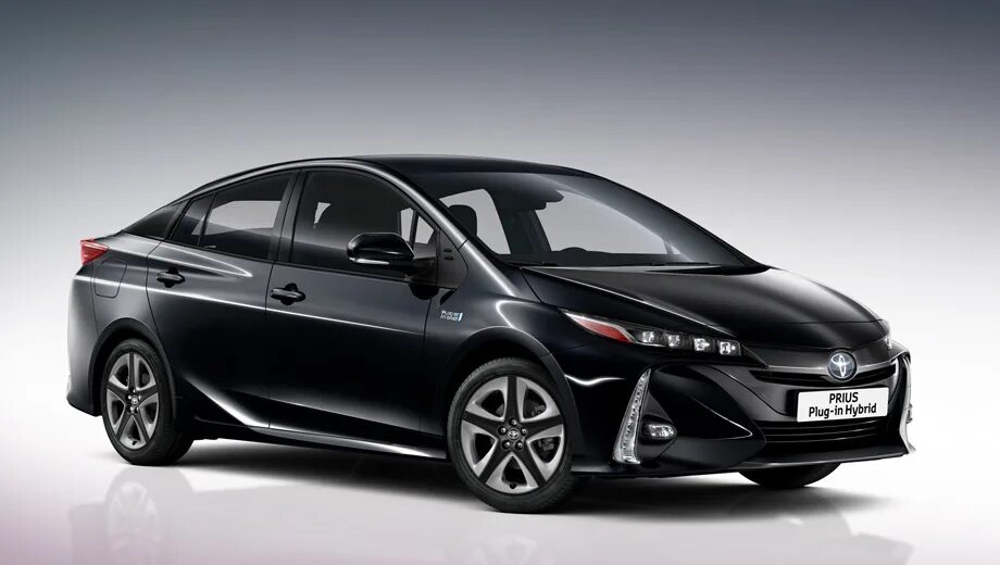 Можно ли привезти гибрид. Тойота приус 2025. тойота приус 2019 phv. toyota prius phev. тойота приус гибрид 2025.